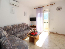 Apartments Derencinovic Baska (Island Krk)