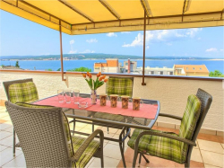 Apartments Villa Vesna - Family house apartments Crikvenica