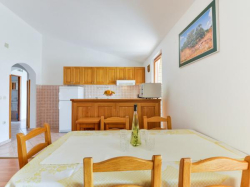 Apartments Stanko Kustici (Island Pag)