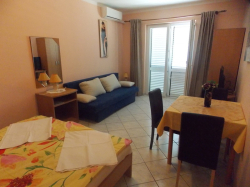 Apartments Vivien Kustici (Island Pag)