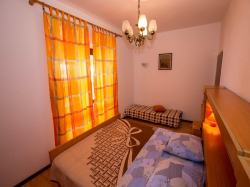 Apartments Damir Lopar (Island Rab)