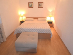 Apartments Katty Mali Losinj (Island Losinj)