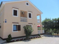 Apartments Josip Malinska (Island Krk)