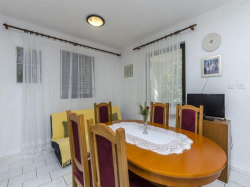 Apartments Marija Milna (Island Brac)