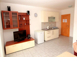 Apartments Marija Vidalici (Island Pag)